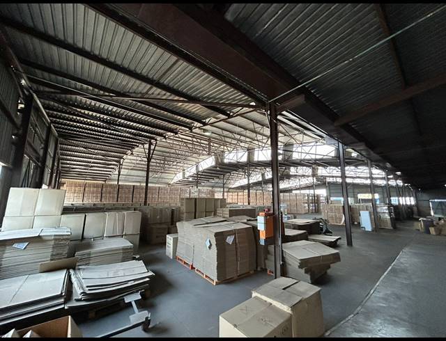 6,225M² WAREHOUSE TO LET IN CHLOORKOP